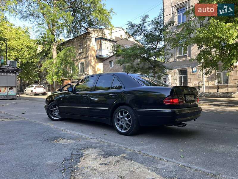 Седан Mercedes-Benz E-Class 1997 в Одессе