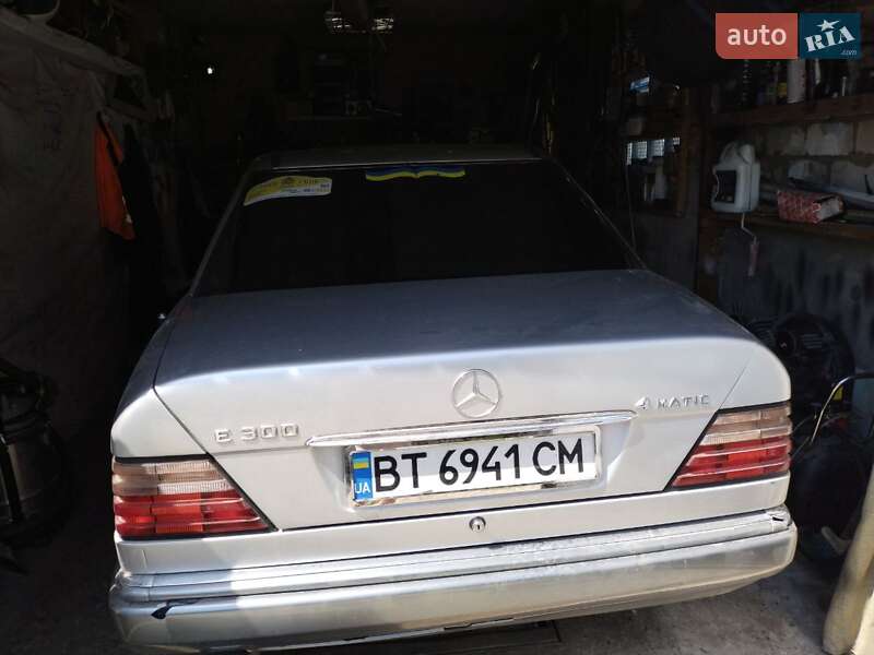 Седан Mercedes-Benz E-Class 1993 в Херсоні фото 9 Седан Mercedes-Benz E-Class 1993 в Херсоні