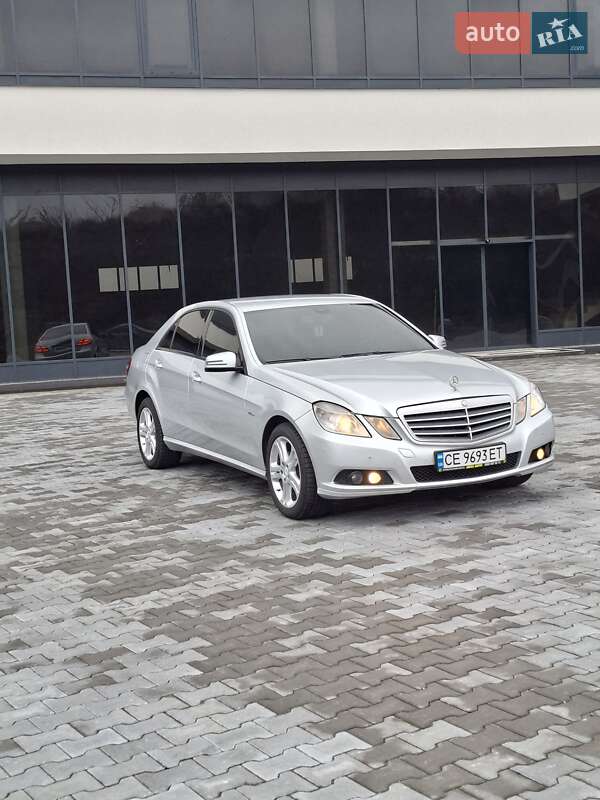 Седан Mercedes-Benz E-Class 2010 в Чернівцях