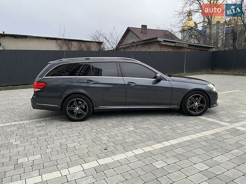 Седан Mercedes-Benz E-Class 2015 в Івано-Франківську