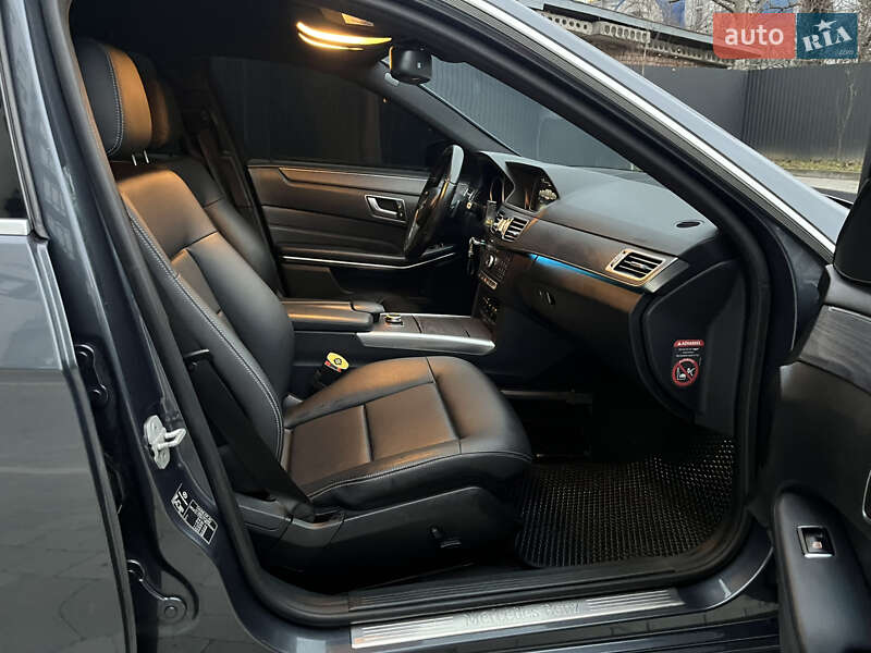 Седан Mercedes-Benz E-Class 2015 в Івано-Франківську