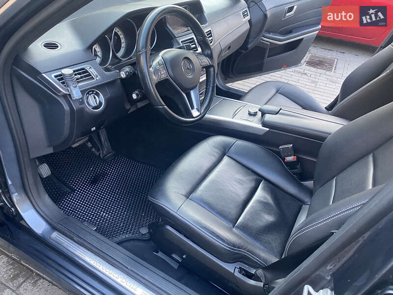 Седан Mercedes-Benz E-Class 2015 в Івано-Франківську