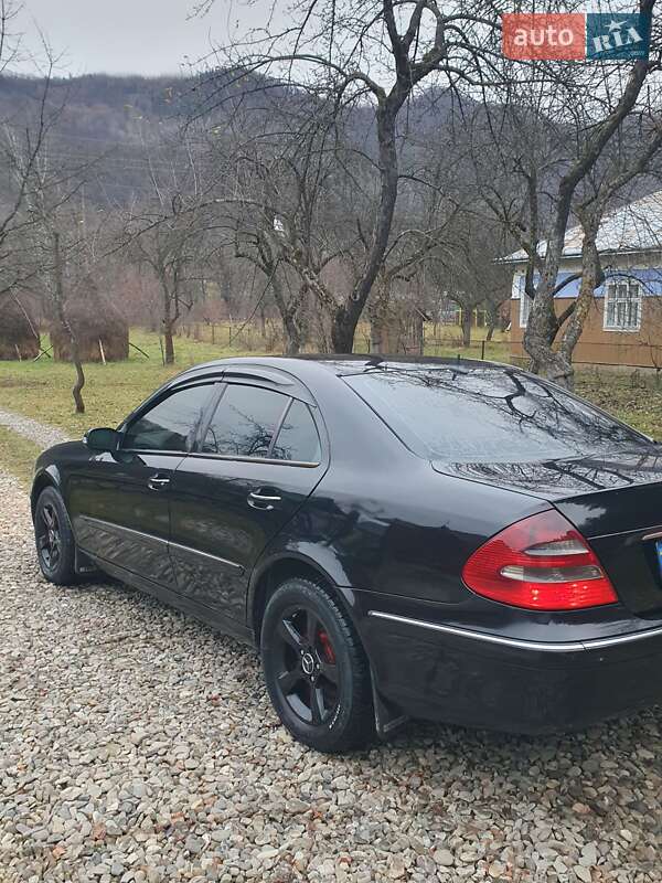 Седан Mercedes-Benz E-Class 2003 в Косове фото 8 Седан Mercedes-Benz E-Class 2003 в Косове
