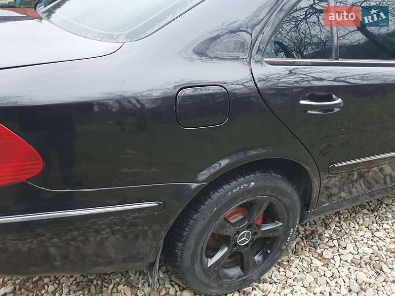 Седан Mercedes-Benz E-Class 2003 в Косове фото 23 Седан Mercedes-Benz E-Class 2003 в Косове