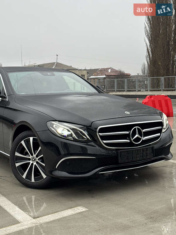 Седан Mercedes-Benz E-Class 2019 в Києві