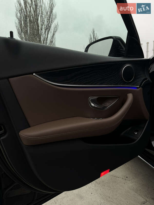 Седан Mercedes-Benz E-Class 2019 в Києві