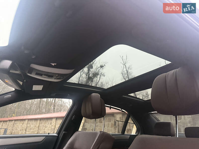 Седан Mercedes-Benz E-Class 2009 в Чернівцях