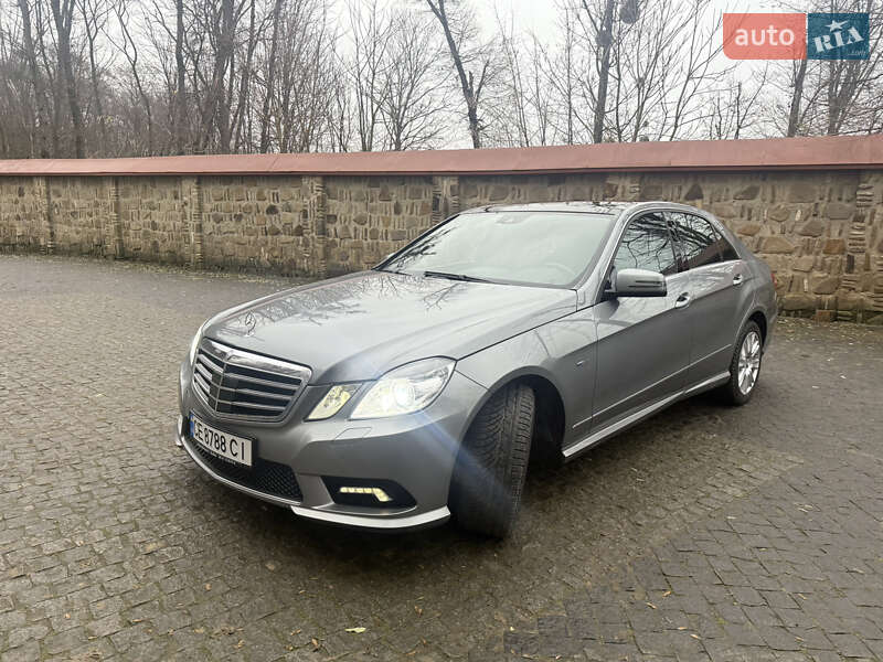 Седан Mercedes-Benz E-Class 2009 в Чернівцях