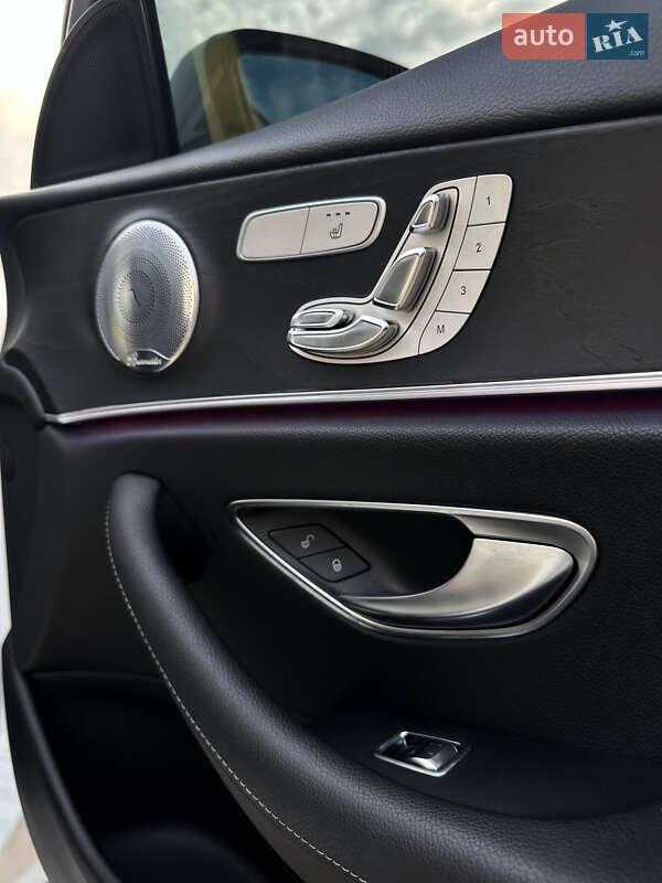 Седан Mercedes-Benz E-Class 2016 в Ровно фото 13 Седан Mercedes-Benz E-Class 2016 в Ровно
