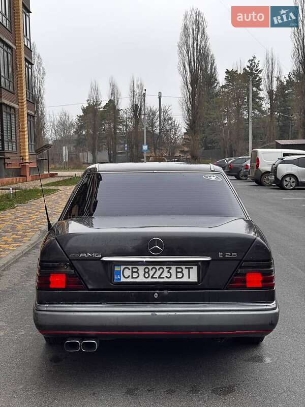 Седан Mercedes-Benz E-Class 1994 в Чернигове