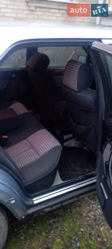 Седан Mercedes-Benz E-Class 1987 в Гостомеле фото 8 Седан Mercedes-Benz E-Class 1987 в Гостомеле
