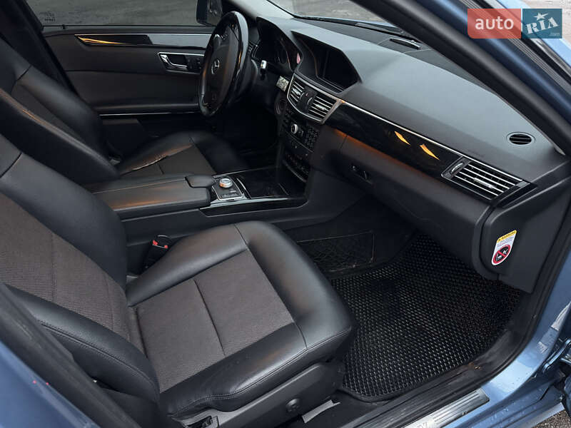 Седан Mercedes-Benz E-Class 2011 в Липовой Долине фото 21 Седан Mercedes-Benz E-Class 2011 в Липовой Долине