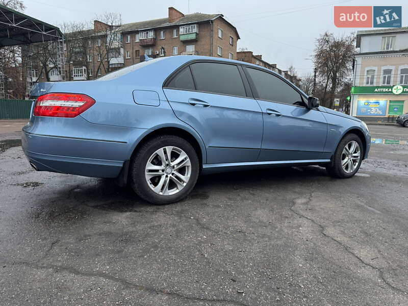 Седан Mercedes-Benz E-Class 2011 в Липовой Долине фото 28 Седан Mercedes-Benz E-Class 2011 в Липовой Долине
