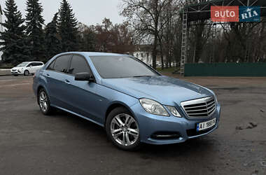 Седан Mercedes-Benz E-Class 2011 в Липовій Долині
