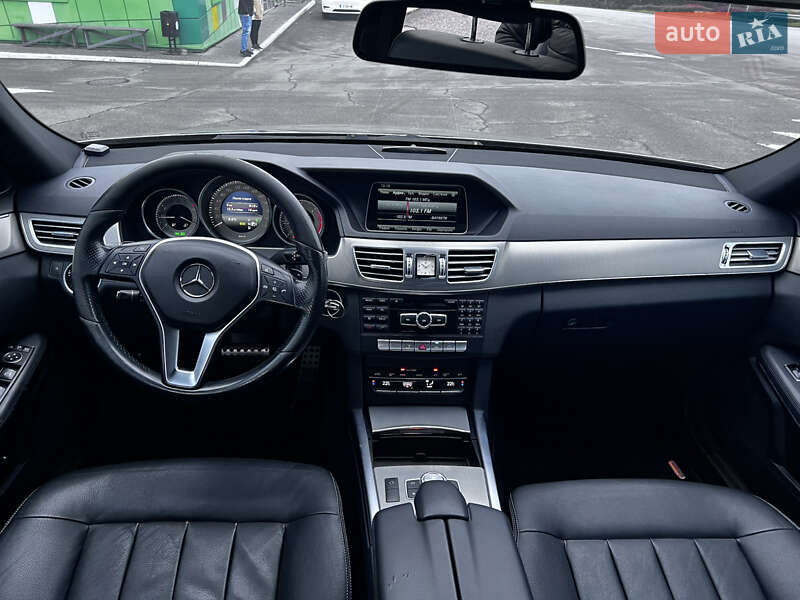 Седан Mercedes-Benz E-Class 2014 в Бучі
