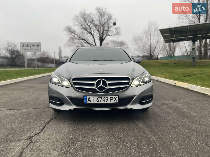 Седан Mercedes-Benz E-Class 2014 в Бучі