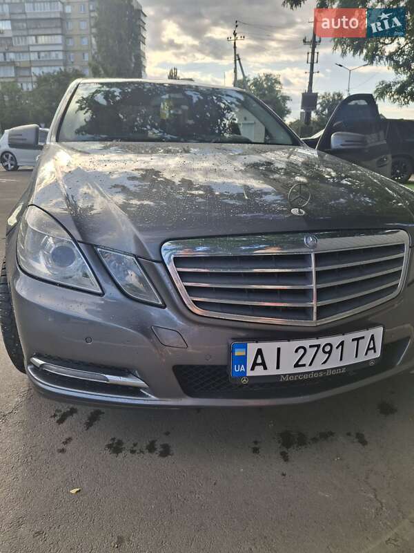 Mercedes-Benz E-Class 2012
