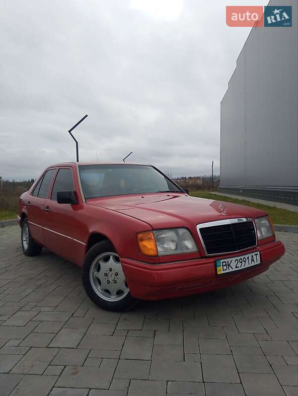 Mercedes-Benz E-Class 1995