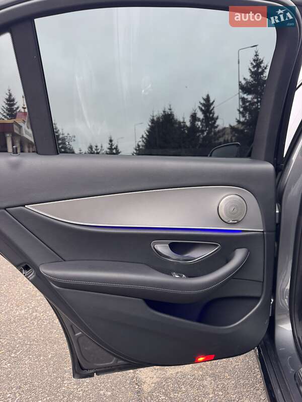 Седан Mercedes-Benz E-Class 2016 в Тернополе