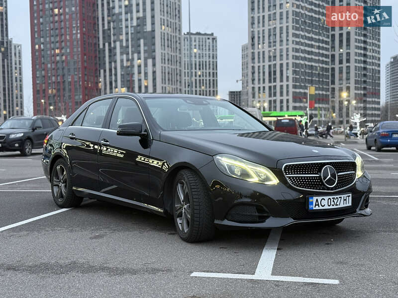 Седан Mercedes-Benz E-Class 2013 в Киеве