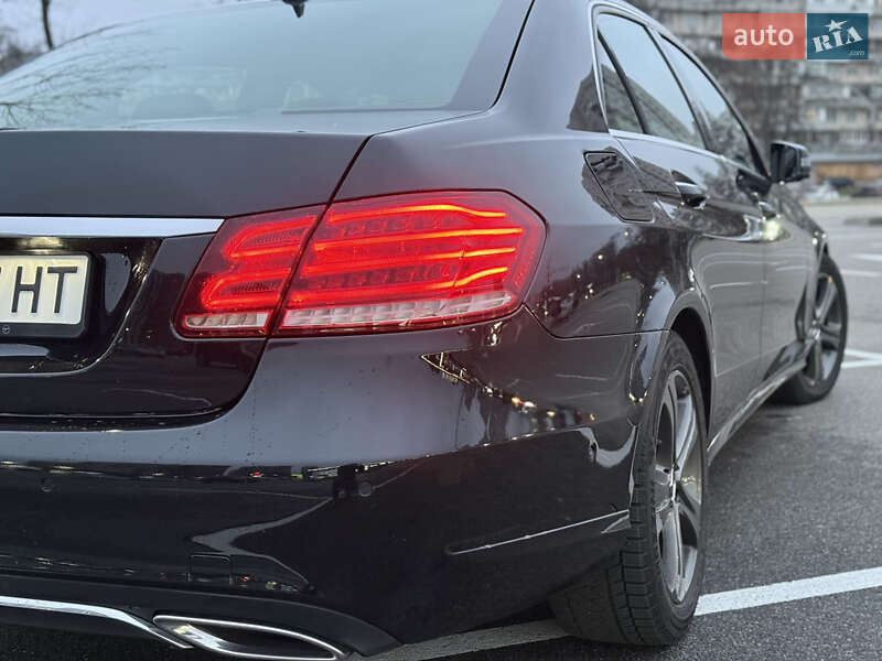 Седан Mercedes-Benz E-Class 2013 в Киеве
