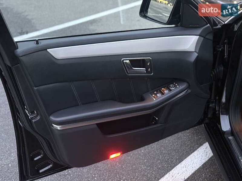 Седан Mercedes-Benz E-Class 2013 в Киеве