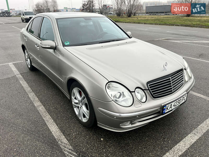 Седан Mercedes-Benz E-Class 2003 в Киеве фото 3 Седан Mercedes-Benz E-Class 2003 в Киеве