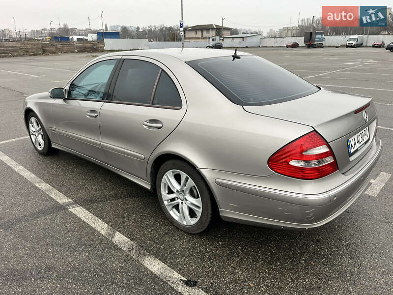 Седан Mercedes-Benz E-Class 2003 в Киеве фото 10 Седан Mercedes-Benz E-Class 2003 в Киеве