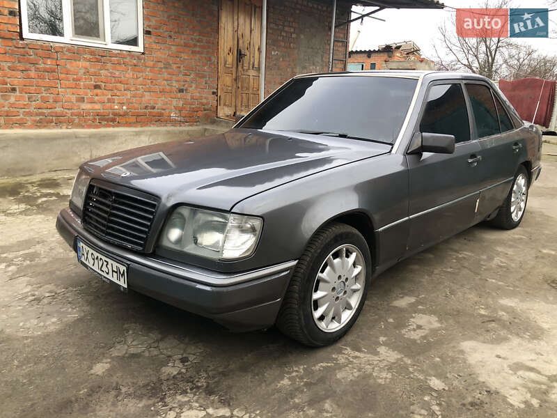 Седан Mercedes-Benz E-Class 1994 в Богодухіву фото Седан Mercedes-Benz E-Class 1994 в Богодухіву