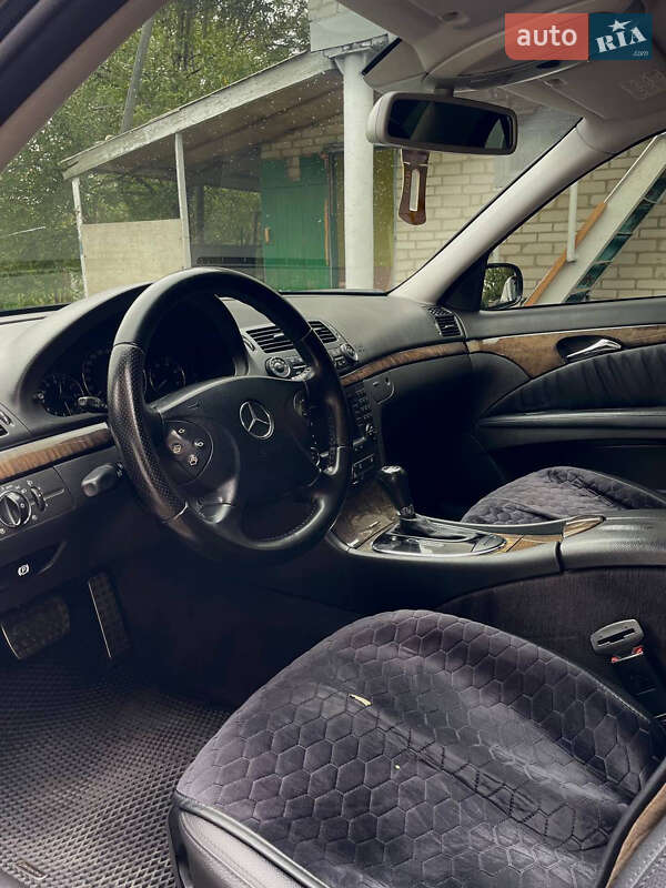 Седан Mercedes-Benz E-Class 2005 в Киеве фото 16 Седан Mercedes-Benz E-Class 2005 в Киеве