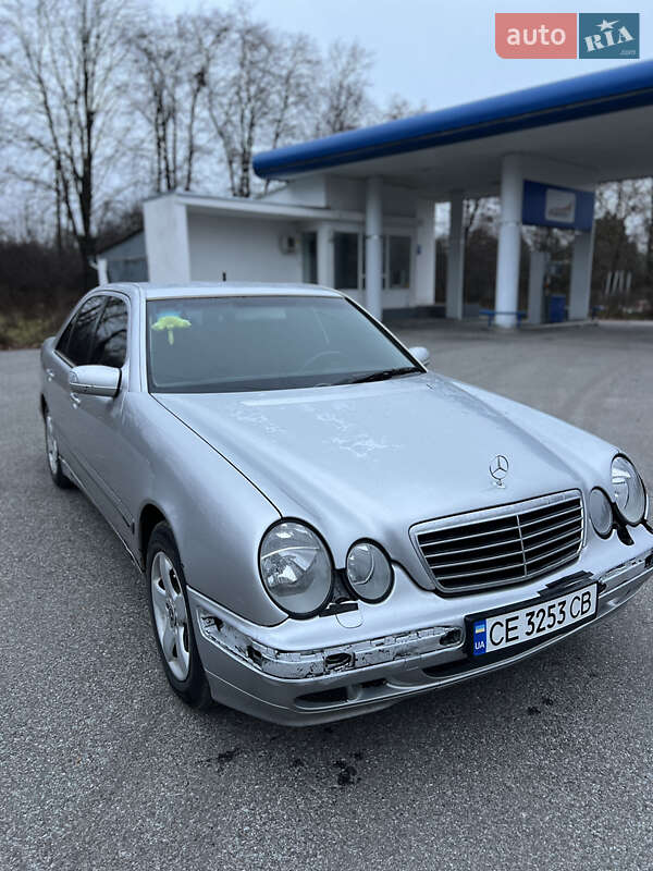 Mercedes-Benz E-Class 2000 Mercedes-Benz E-Class 2000