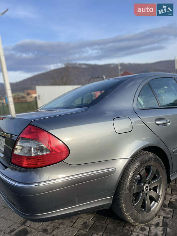 Седан Mercedes-Benz E-Class 2008 в Ужгороді