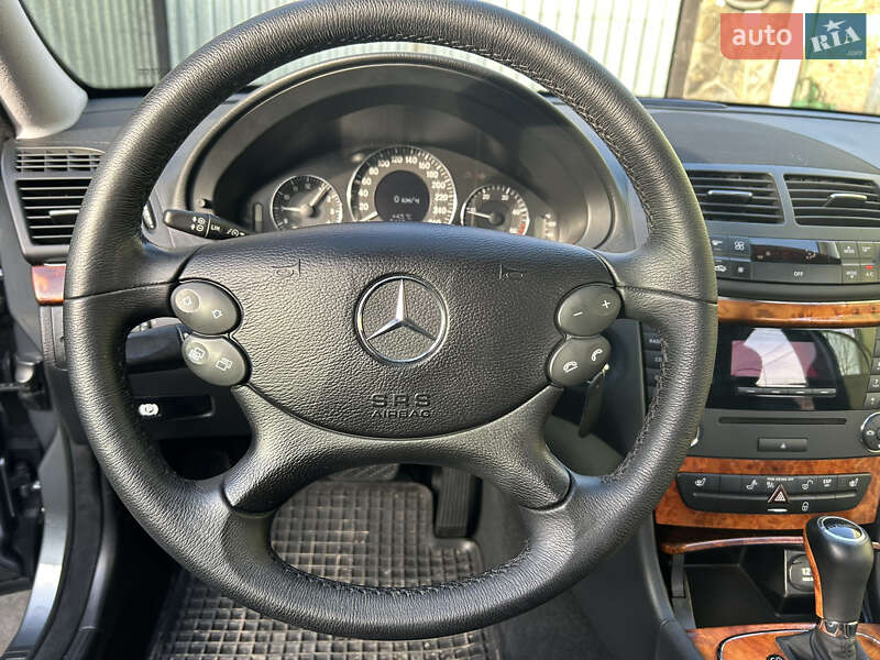 Седан Mercedes-Benz E-Class 2008 в Ужгороді