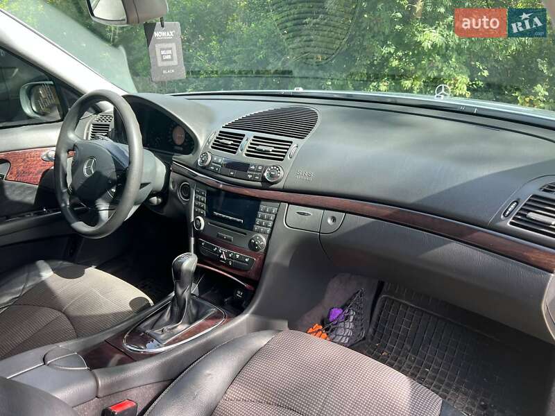 Седан Mercedes-Benz E-Class 2005 в Самборі фото 21 Седан Mercedes-Benz E-Class 2005 в Самборі