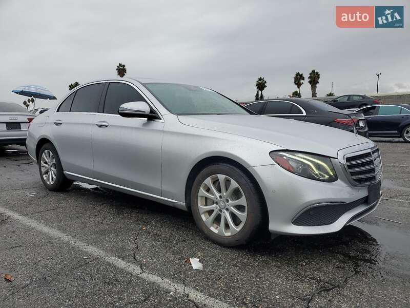 Седан Mercedes-Benz E-Class 2017 в Киеве фото 5 Седан Mercedes-Benz E-Class 2017 в Киеве