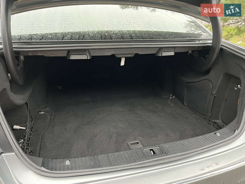 Седан Mercedes-Benz E-Class 2011 в Киеве фото 19 Седан Mercedes-Benz E-Class 2011 в Киеве