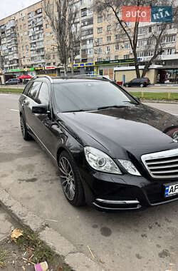 Универсал Mercedes-Benz E-Class 2012 в Запорожье