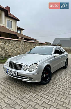 Седан Mercedes-Benz E-Class 2003 в Ровно