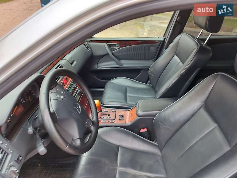 Седан Mercedes-Benz E-Class 2000 в Житомире фото 9 Седан Mercedes-Benz E-Class 2000 в Житомире