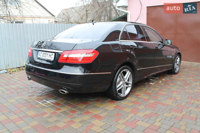 Седан Mercedes-Benz E-Class 2010 в Киверцах фото 4 Седан Mercedes-Benz E-Class 2010 в Киверцах