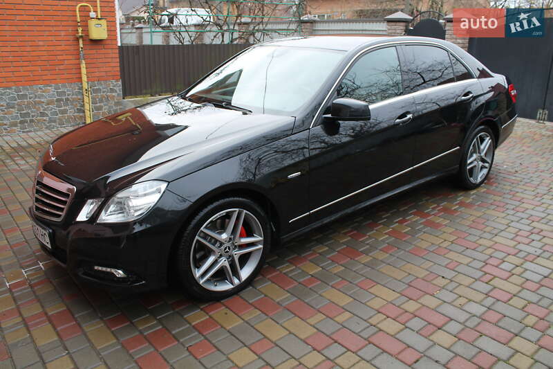 Седан Mercedes-Benz E-Class 2010 в Киверцах фото 7 Седан Mercedes-Benz E-Class 2010 в Киверцах