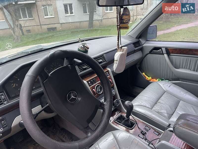 Седан Mercedes-Benz E-Class 1988 в Кропивницькому фото 7 Седан Mercedes-Benz E-Class 1988 в Кропивницькому