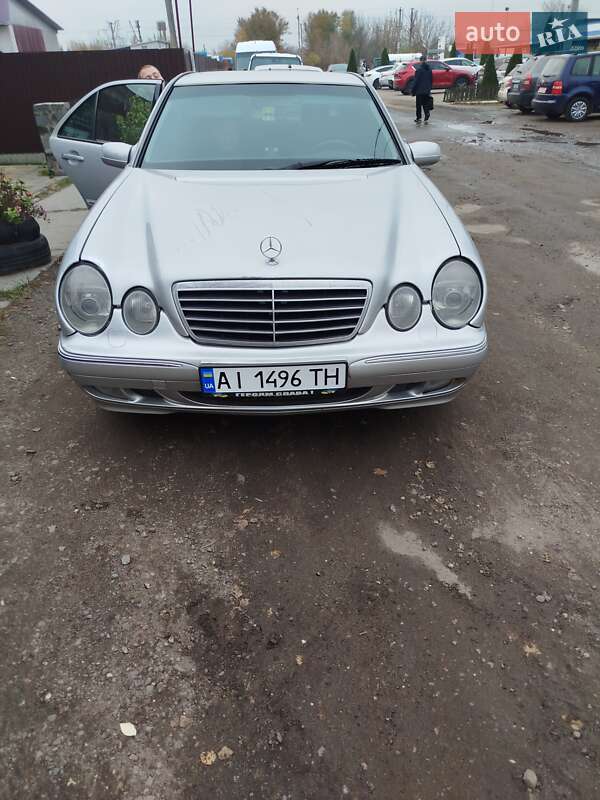 Mercedes-Benz E-Class 2000 Mercedes-Benz E-Class 2000