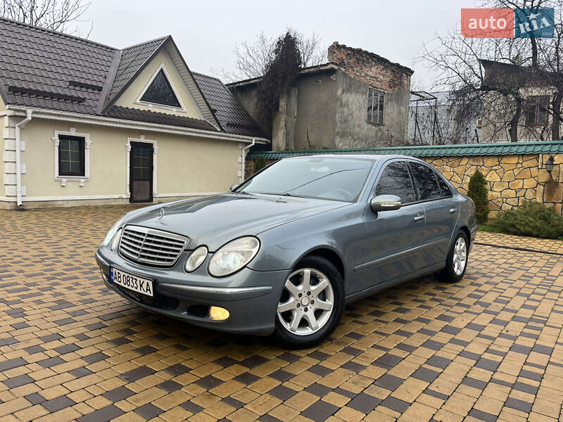Mercedes-Benz E-Class 2004 Mercedes-Benz E-Class 2004