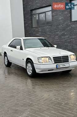 Купе Mercedes-Benz E-Class 1993 в Ровно