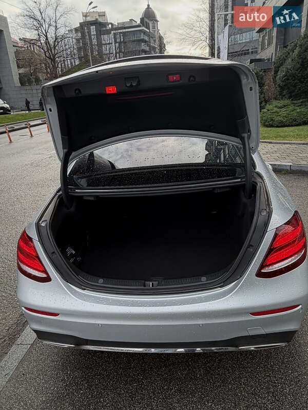 Седан Mercedes-Benz E-Class 2019 в Києві фото 8 Седан Mercedes-Benz E-Class 2019 в Києві