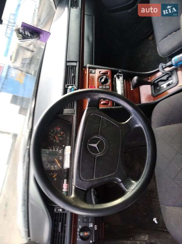 Универсал Mercedes-Benz E-Class 1995 в Львове
