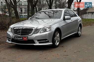 Седан Mercedes-Benz E-Class 2013 в Киеве