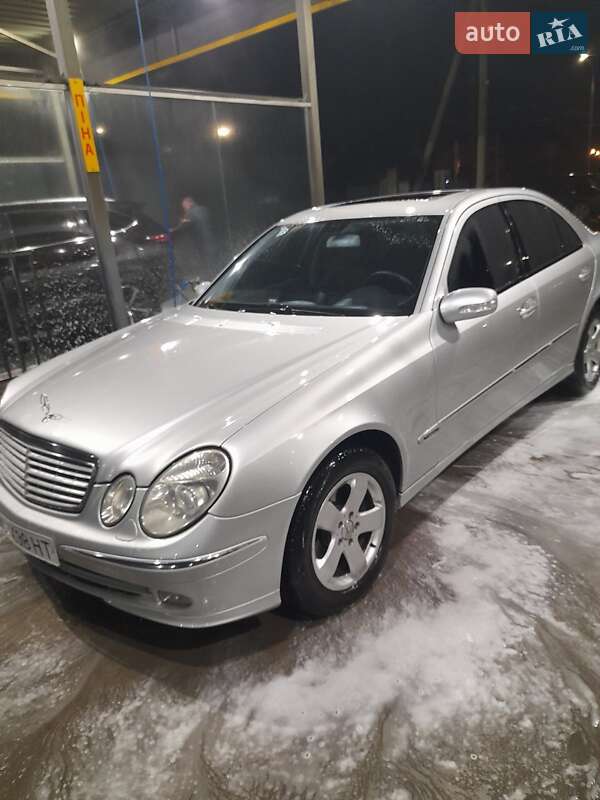 Mercedes-Benz E-Class 2004