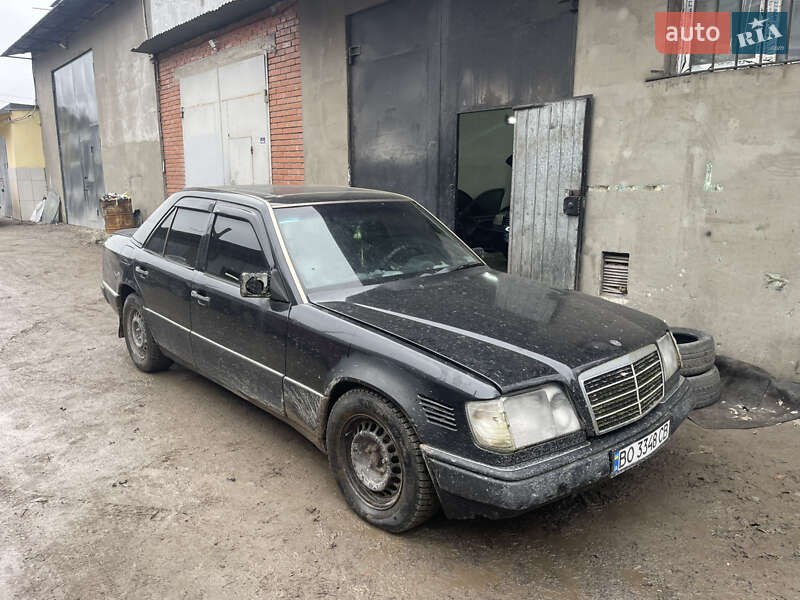 Mercedes-Benz E-Class 1992 Mercedes-Benz E-Class 1992